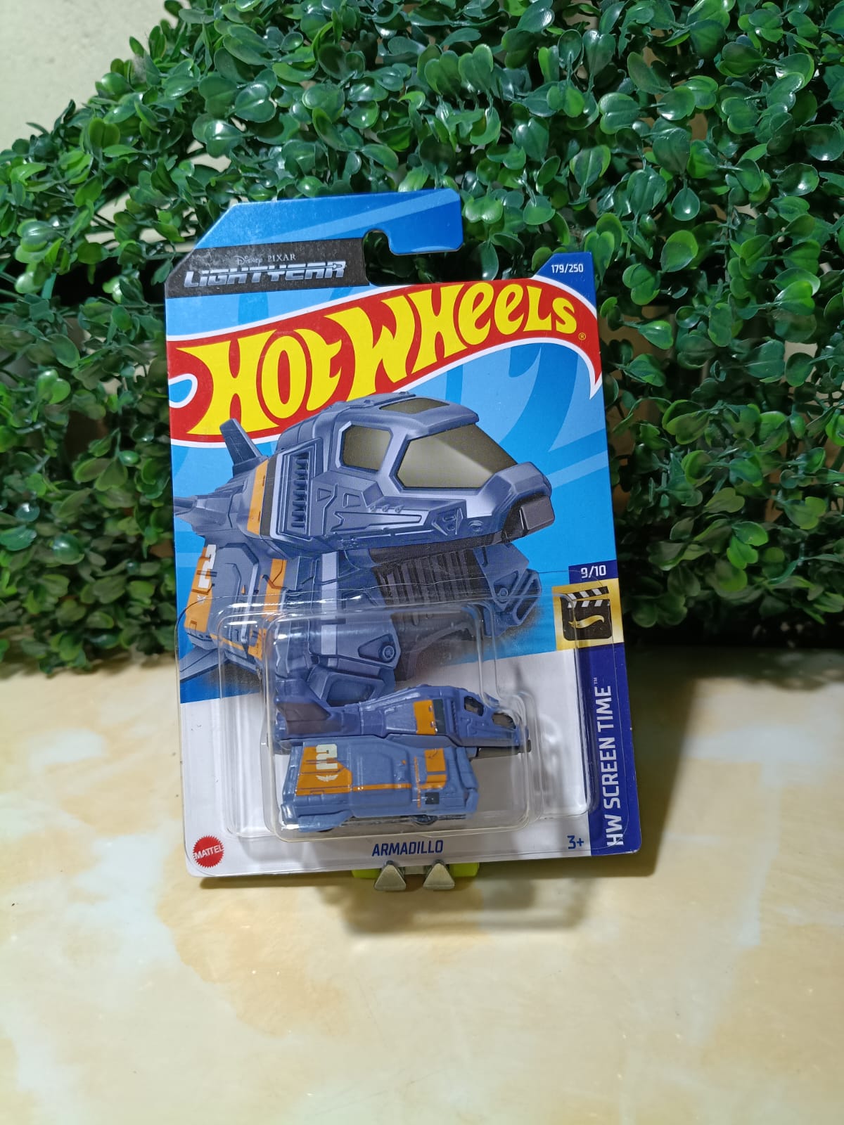 Hot Wheels Armadillo - HW Screen Time Lightyear