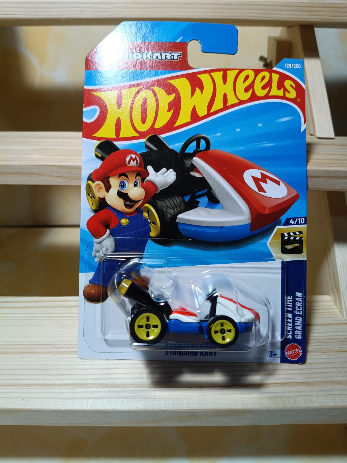 Hot Wheels Mario Kart Standard Kart - Screen Time