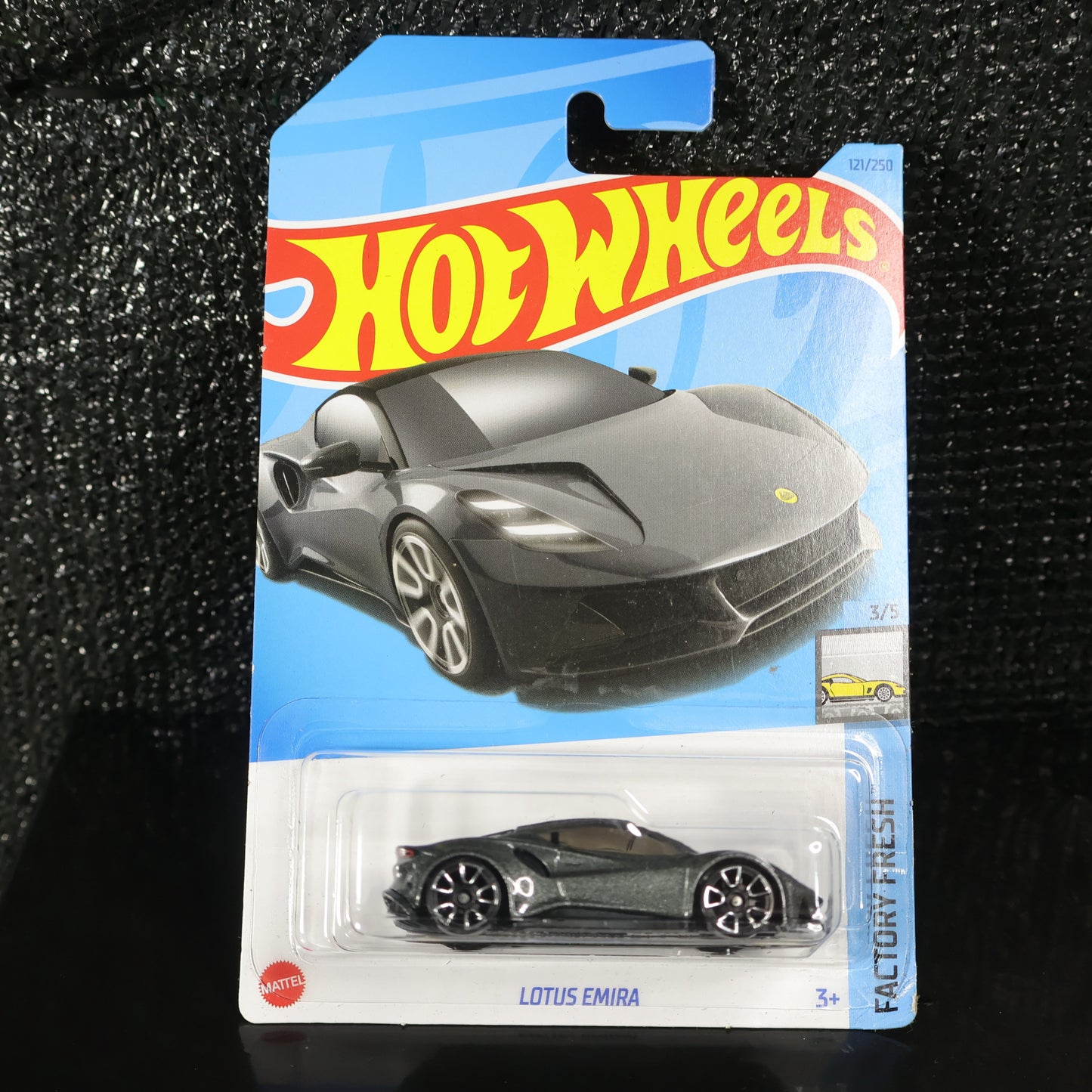 LOTUS_EMIRA_Factory_Fresh_1500_0 • B00 • Hotwheels, Basico