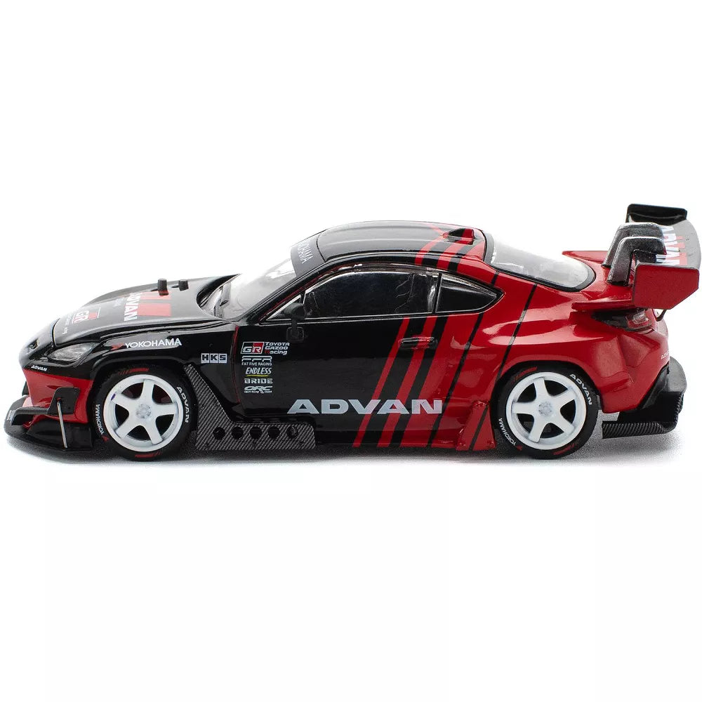 Pop Race Pandem GR 86 ADVAN Yokohama 1:64