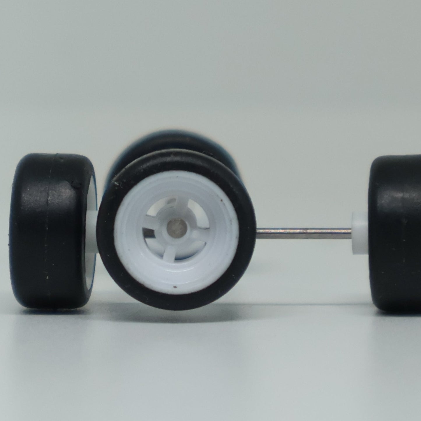 Llantas de Goma  Escala 1:64 Básica Tipo H