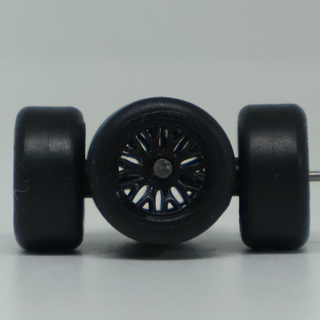 Llantas de Goma  Escala 1:64 Básica Tipo F