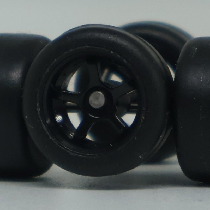 Llantas de Goma  Escala 1:64 Básica Tipo G