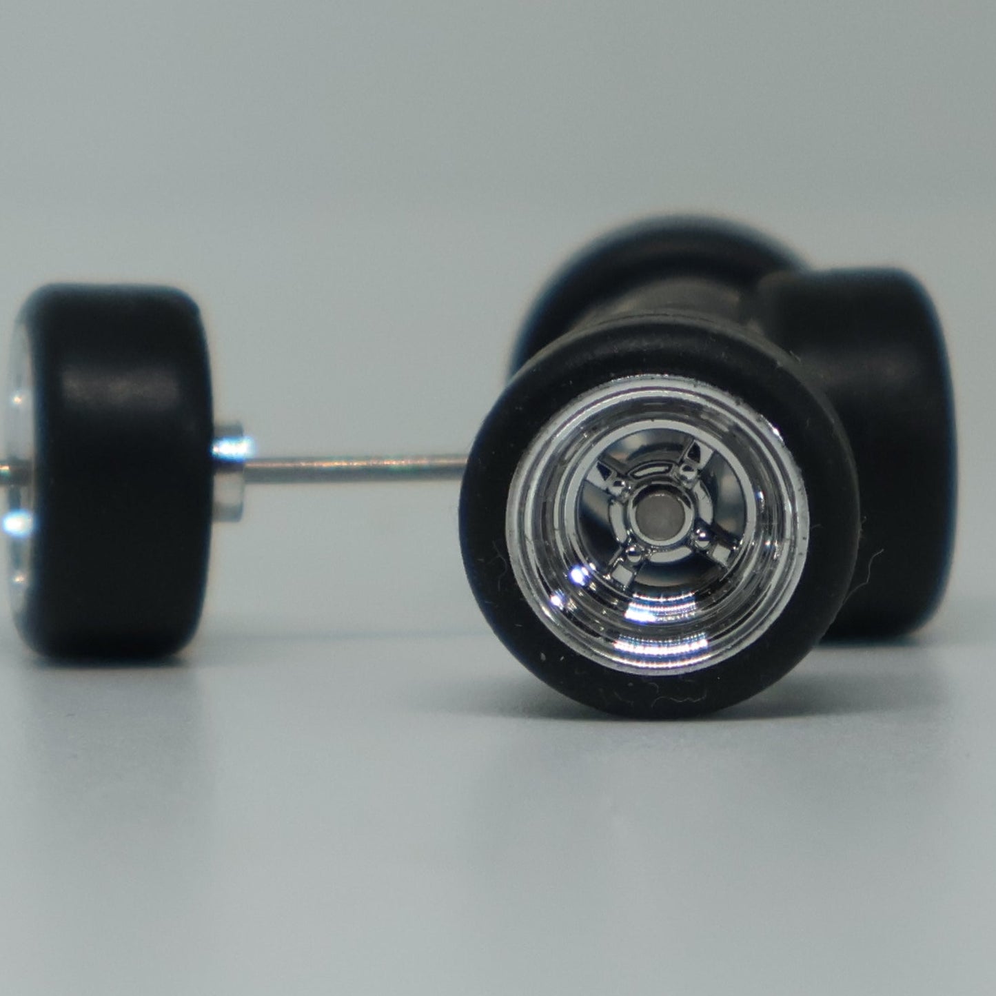 Llantas de Goma  Escala 1:64 Básica Tipo H