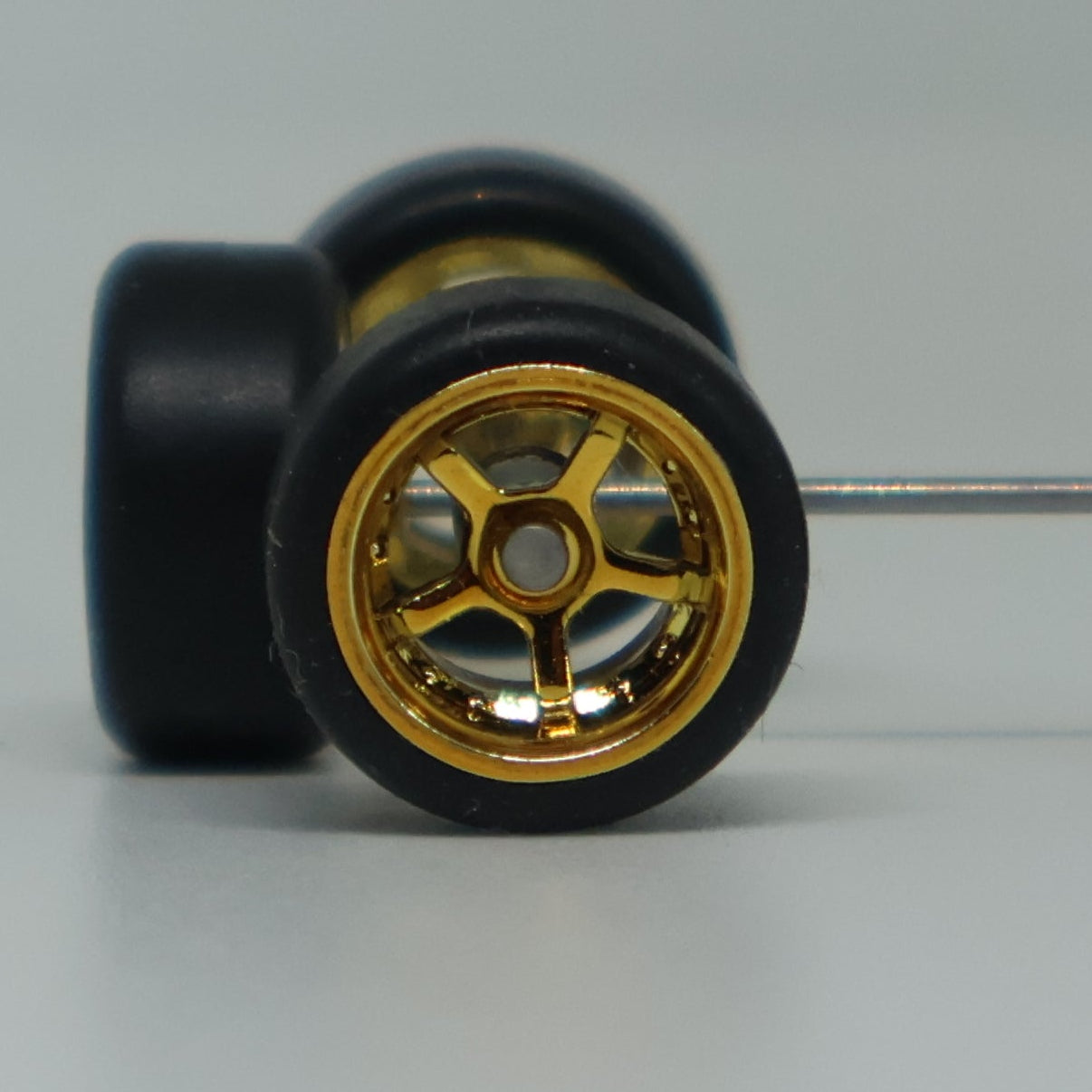 Llantas de Goma  Escala 1:64 Básica Tipo G