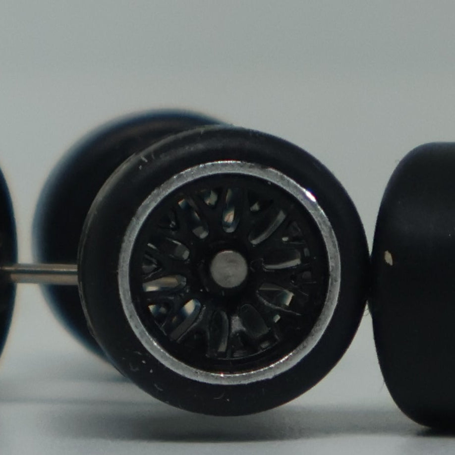 Llantas de Goma  Escala 1:64 Básica Tipo F