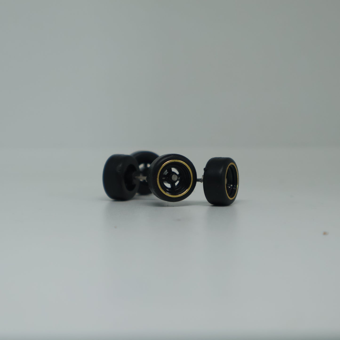 Llantas de Goma  Escala 1:64 Básica Tipo H