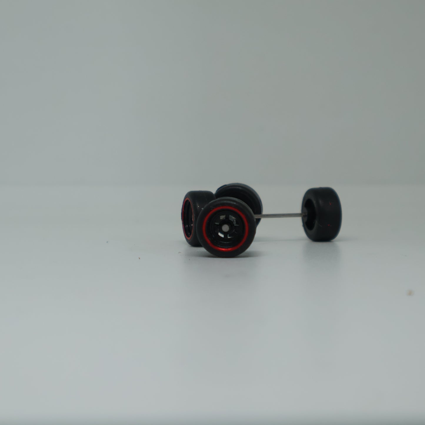 Llantas de Goma  Escala 1:64 Básica Tipo H