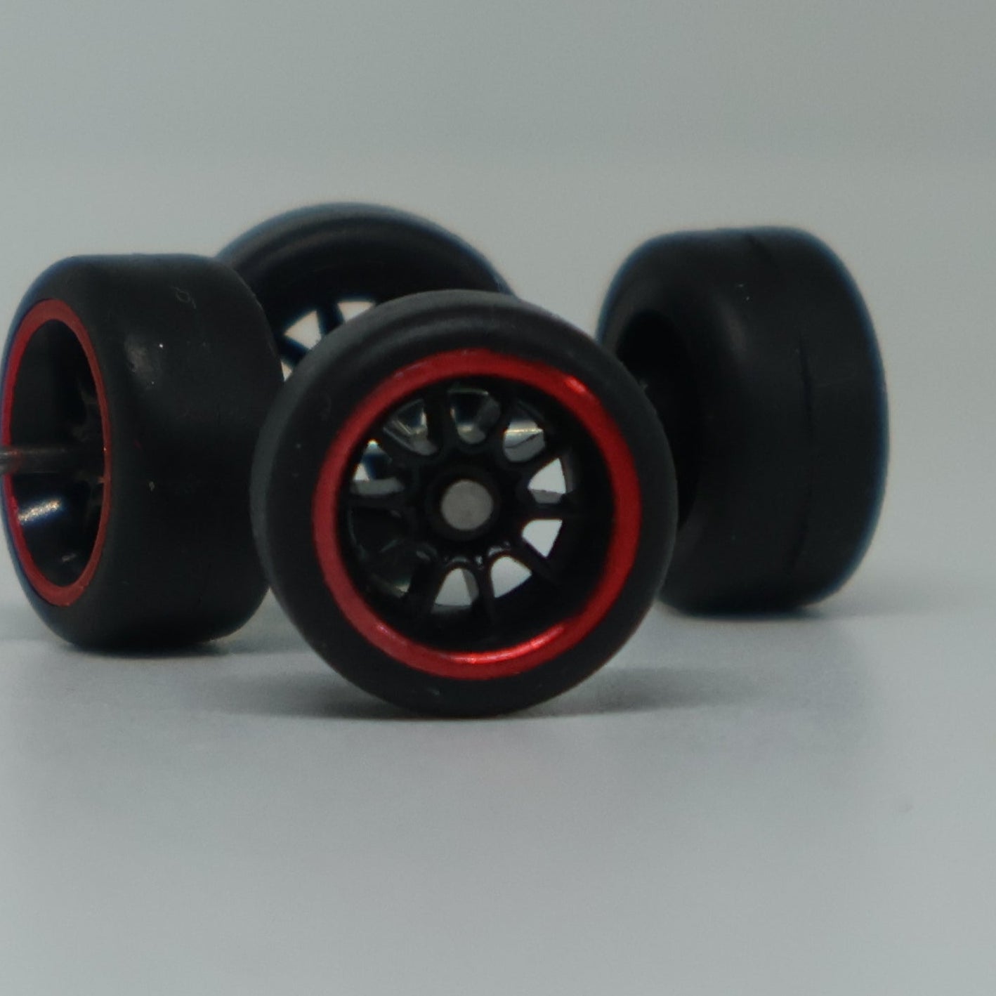 Llantas de Goma  Escala 1:64 Básica Tipo E