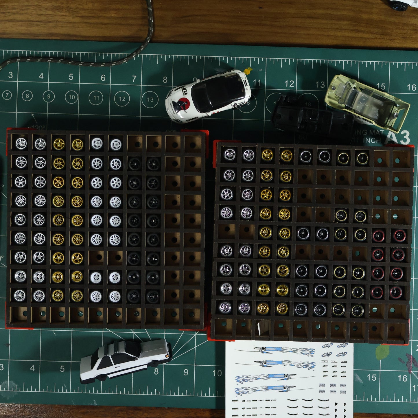 Set de 5 Llantas Escala 1:64