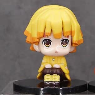 Figuras de Kimetsu No Yaiba sentados con base