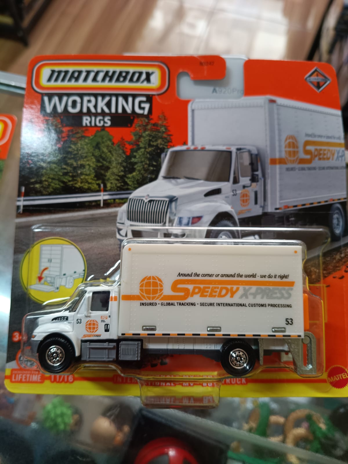Matchbox Working Rigs Speedy X-Press Truck #53