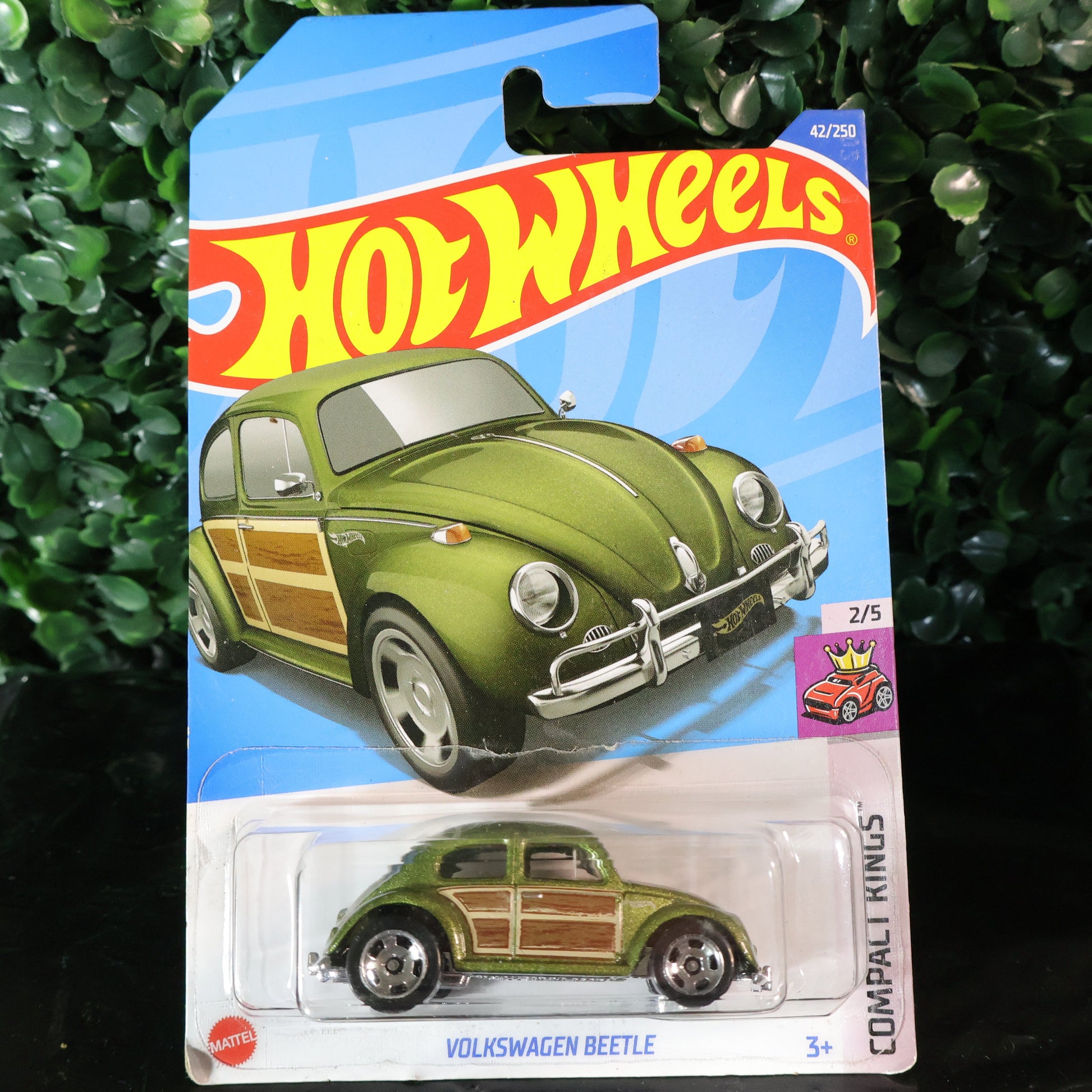 Volkwswage_Beetle_HW_Compact_Kings_3000_0 • B01 • Hotwheels, Basico
