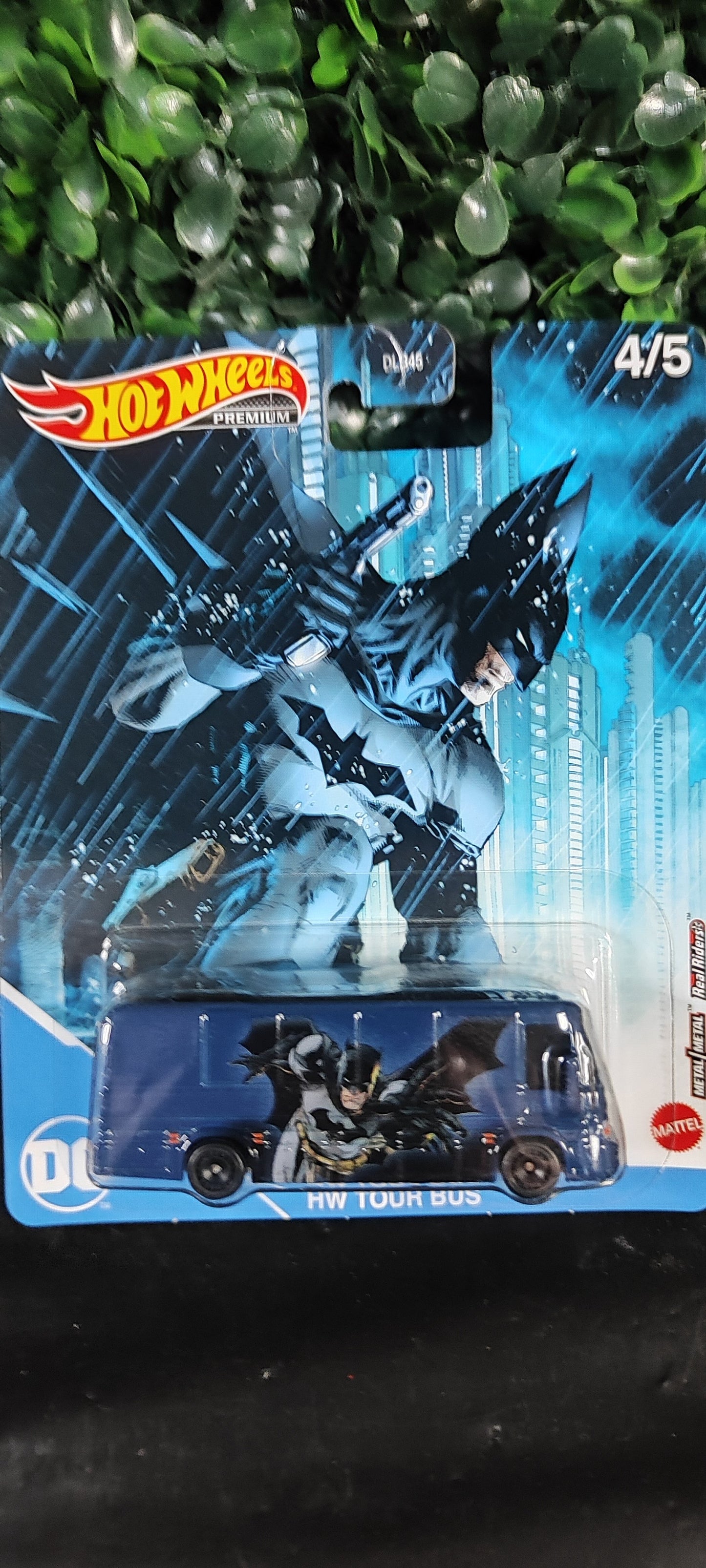 Batman_HW_Tour_Bus_7500_0 • HF00 • Premium, Hotwheels, Batman