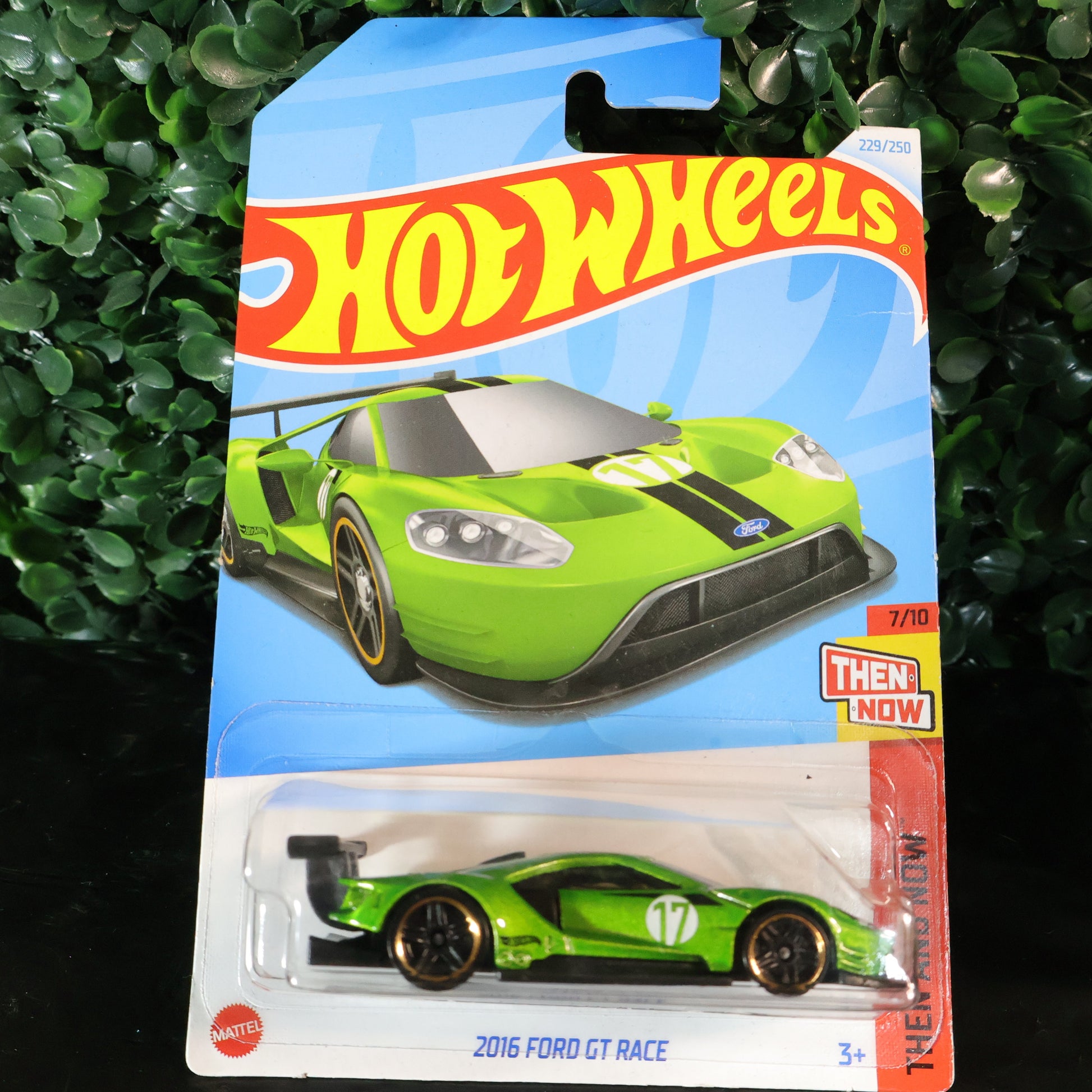 2016_Ford_GT_Race_HW_TAN_2500_0 • B01 • Basico, Hotwheels