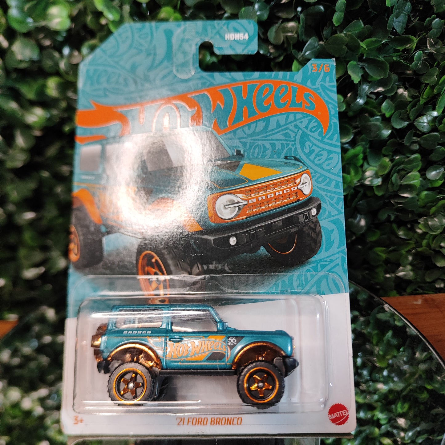 1758827668325 • B03 • Basico, Hotwheels
