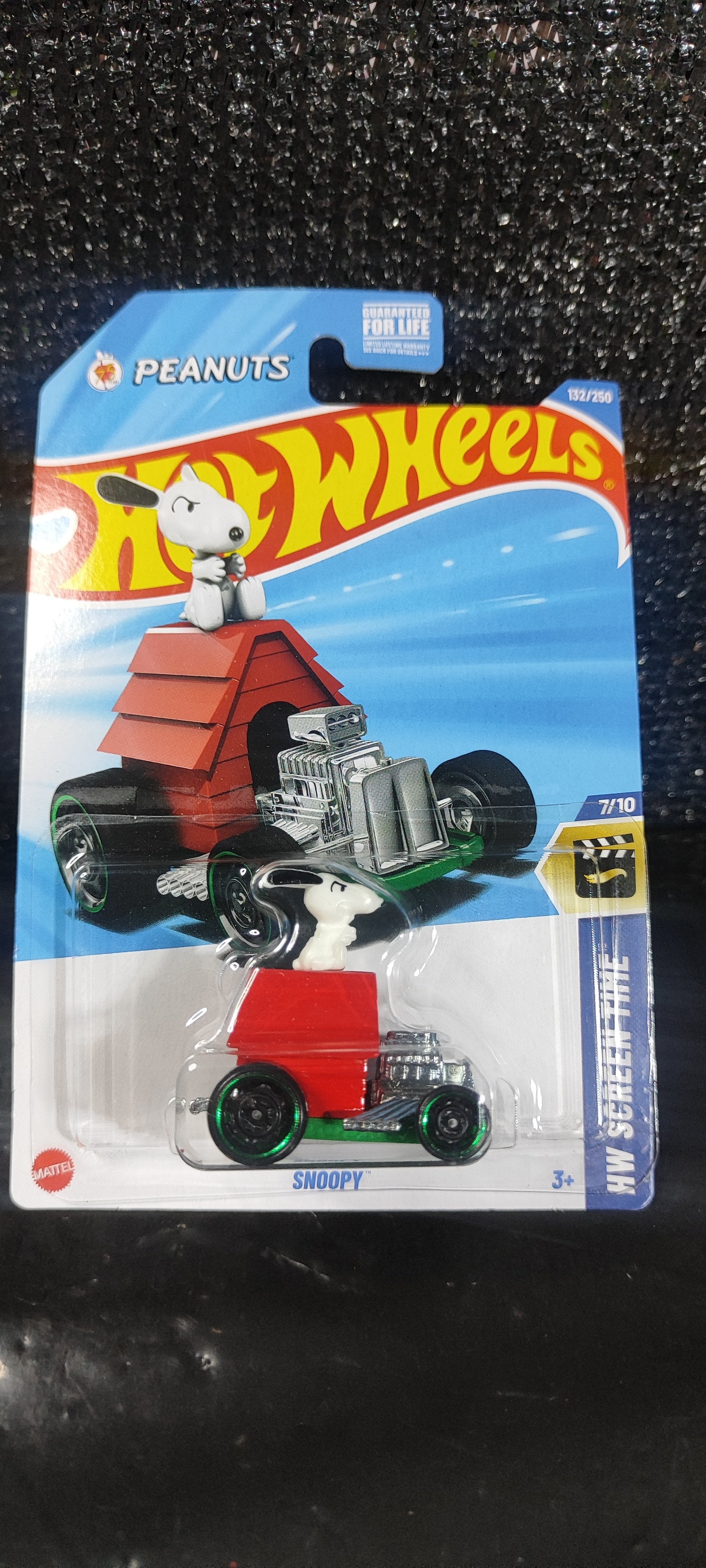 Snoopy_Hotwheels_3200_0 • B00 • Hotwheels, Basico, Tematicos