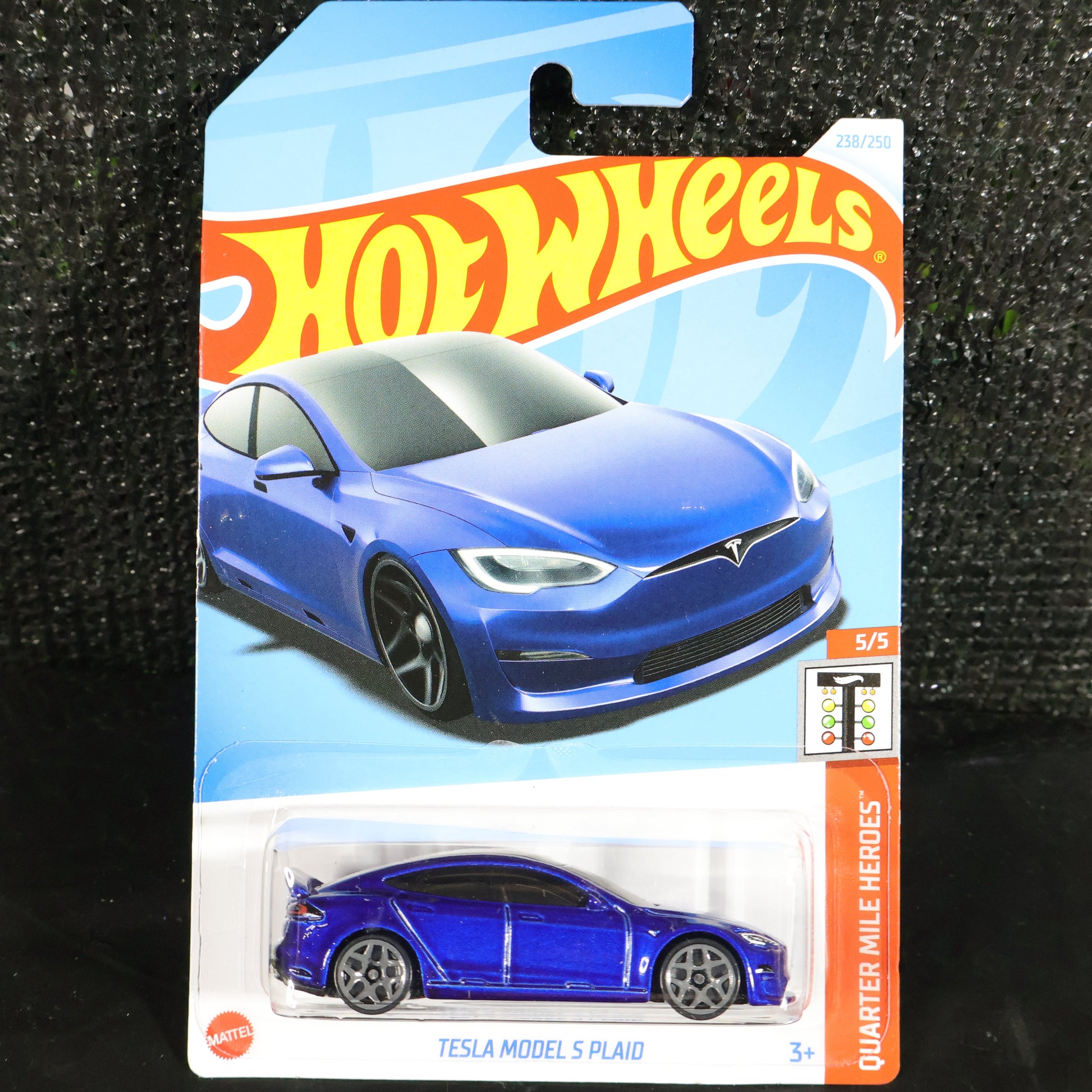 Tesla_Model_S_Plaid_HW_QMH_1500_0 • B02 • Basico, Hotwheels
