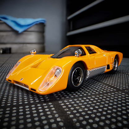 McLaren M6GT - Hot Wheels Elite 64