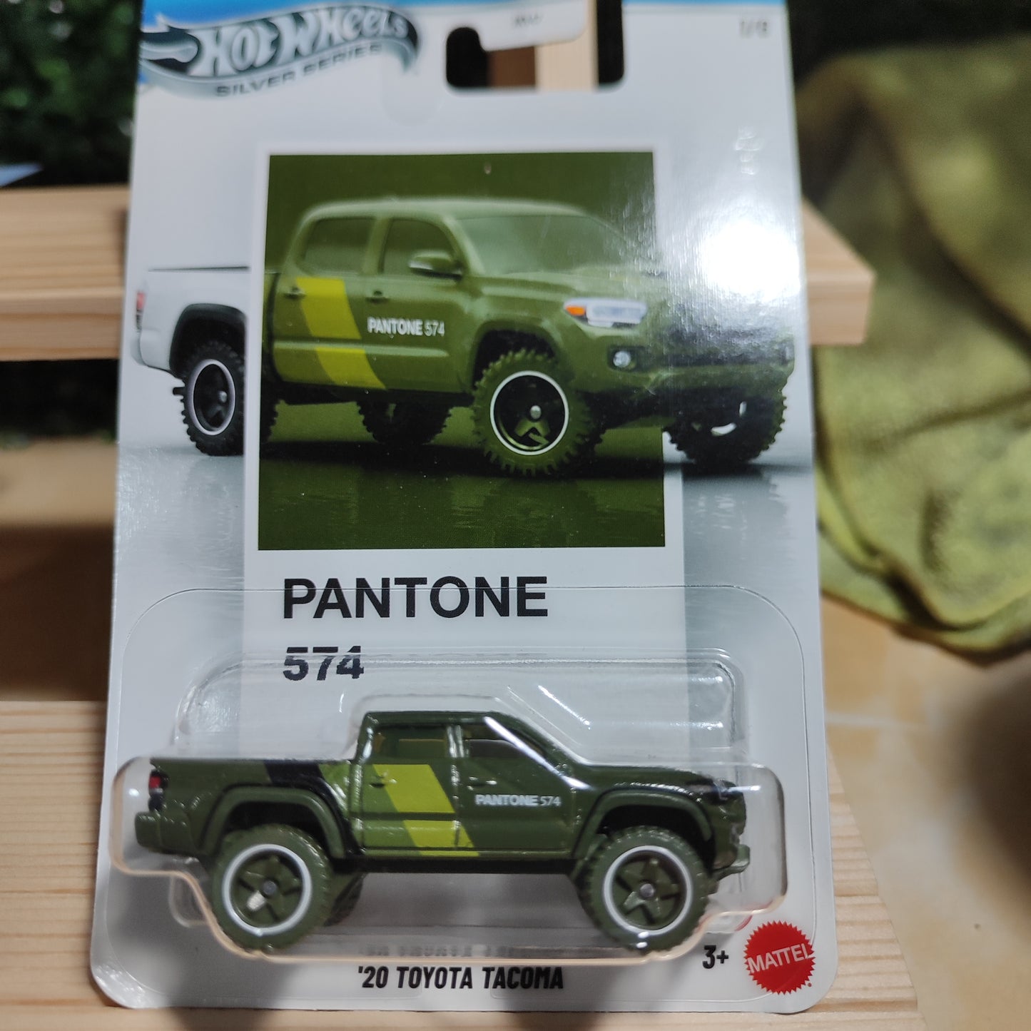 '20 Toyota Tacoma Pantone 574 - Hot Wheels Silver Series