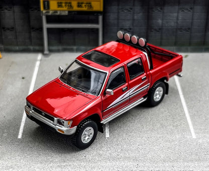 Toyota Hilux 4WD Die-Cast 1:64 – Rojo (MASDI)