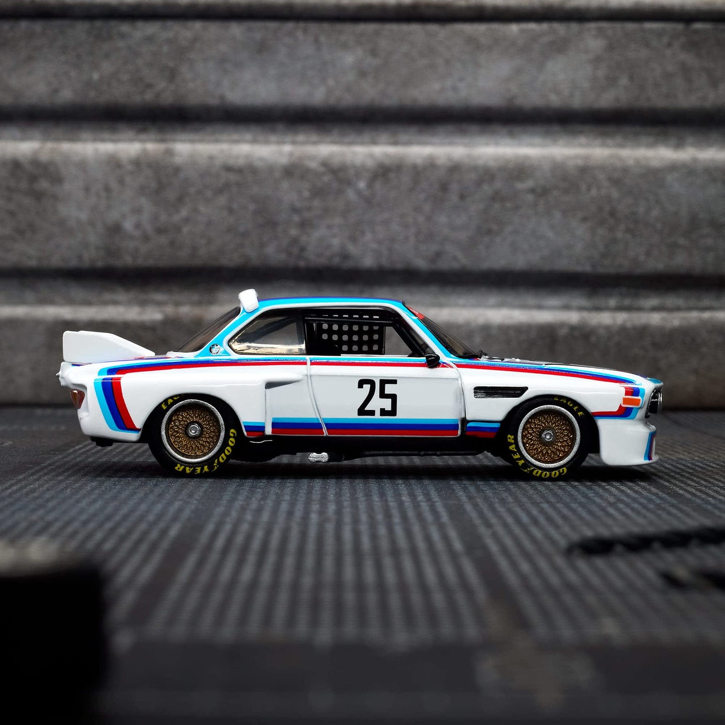 Hot Wheels Elite 64- 1975 BMW 3.0 CSL Race